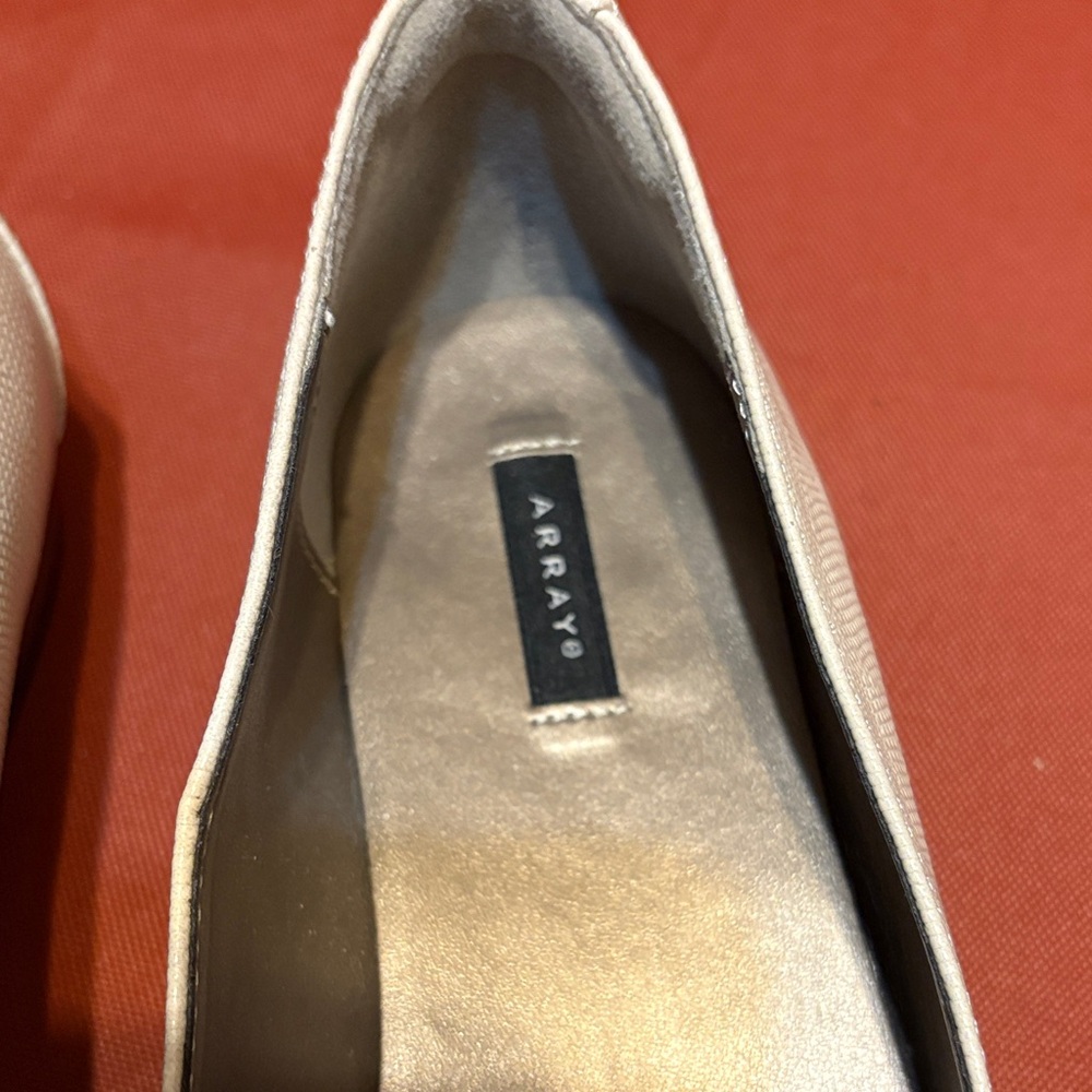 Array Cream Textured Loafers - Picture 4 of 14